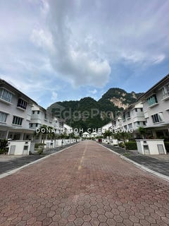 /international/my/ipoh-perak-370120285262/
