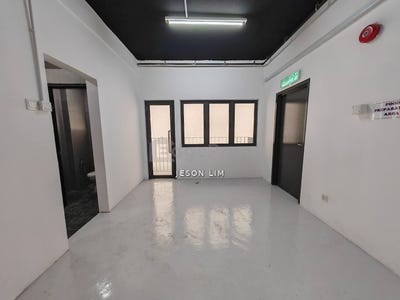 /international/my/persiaran-setia-perdana-setia-alam-alam-nusantara-selangor-370120270310/