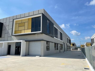 /international/my/bandar-puncak-alam-selangor-370120480394/