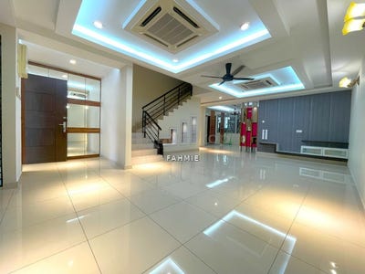 /international/my/batu-caves-selangor-370120445390/