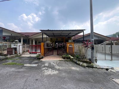 /international/my/facing-open-3-storey-terrace-house-taman-bukit-permata-gombak-batu-caves-selangor-batu-caves-selangor-370120573243/