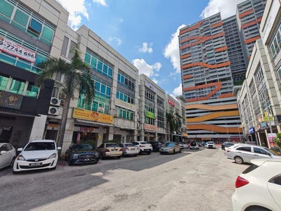 /international/my/jalan-puteri-1-4-puchong-selangor-370120493874/