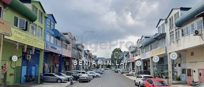 /international/my/kepong-kuala-lumpur-370120385400/
