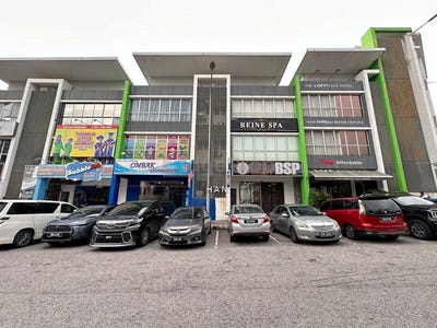 /international/my/kajang-selangor-370120524659/