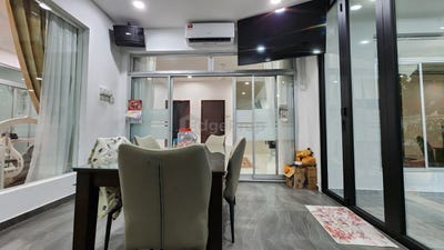 /international/my/jalan-persiaran-utara-iskandar-puteri-nusajaya-johor-370120523559/