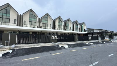 /international/my/lorong-wira-3-batu-kawa-kuching-sarawak-370120523815/
