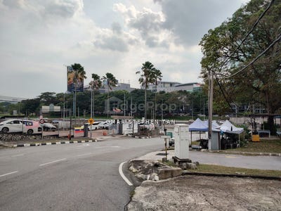 /international/my/off-jalan-sungai-penchala-kampung-sungai-penchala-kuala-lumpur-370120602775/