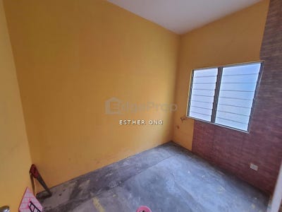 /international/my/jalan-lep-seri-kembangan-selangor-370120481018/