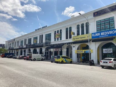 /international/my/jalan-eco-majestic-beranang-selangor-370120365171/