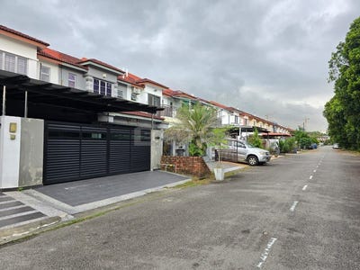 /international/my/jalan-bukit-indah-bukit-indah-johor-370120385062/