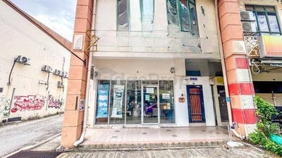 /international/my/seksyen-13-shah-alam-40100-selangor-shah-alam-selangor-370120399131/