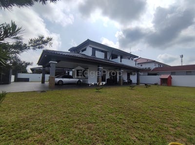 /international/my/jalan-suria-simpang-renggam-johor-370120231805/