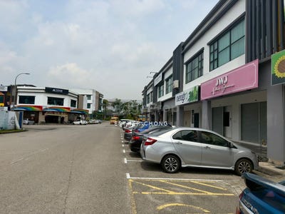 /international/my/ulu-tiram-81800-johor-bahru-johor-johor-bahru-johor-370120439014/