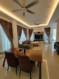 /international/my/a-bandar-puncak-alam-kuala-lumpur-370120329665/
