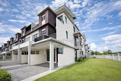 /international/my/persiaran-mahkota-bangi-selangor-370120341280/