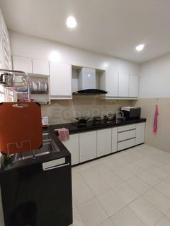 /international/my/jalan-sk-seri-kembangan-selangor-370120332773/