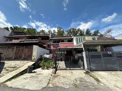 /international/my/jalan-muhibbah-batu-caves-selangor-370120447284/