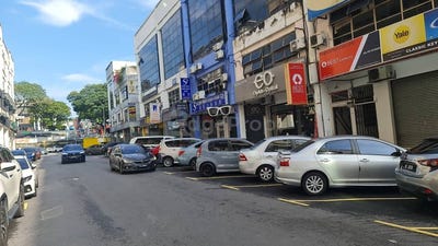 /international/my/jalan-kenari-puchong-selangor-370120495605/