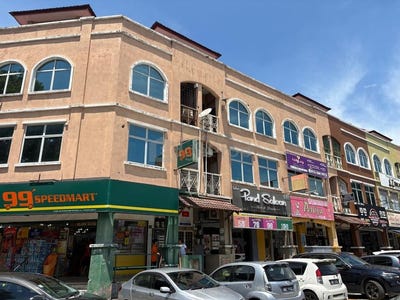 /international/my/jalan-puteri-5-1-puchong-selangor-370120495615/