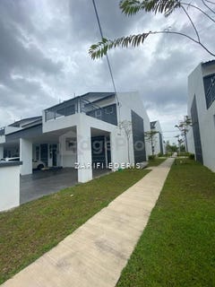 /international/my/dengkil-selangor-370120260333/