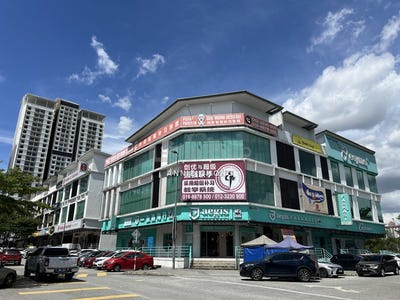 /international/my/jalan-bk-jalan-kinrara-puchong-selangor-370120266039/