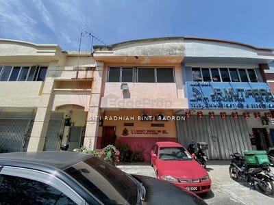 /international/my/kajang-selangor-kajang-selangor-370120446892/