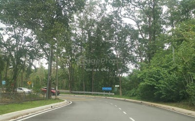/international/my/jalan-equine-seri-kembangan-selangor-370120494534/