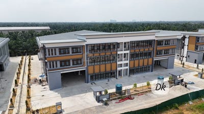 /international/my/jenjarom-telok-panglima-garang-telok-gong-port-klang-west-port-north-port-klang-port-klang-sijangkang-pulau-indah-pulau-carey-warehouse-factory-jenjarom-selangor-370120445805/