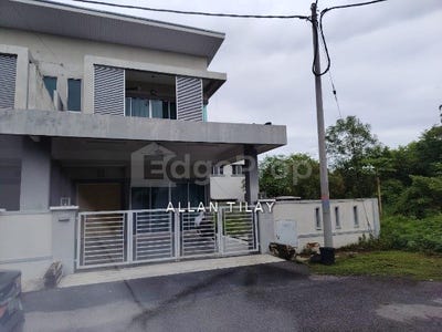 /international/my/no-12-jalan-impiana-taman-kamunting-impiana-larut-matang-perak-370120247795/