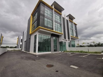 /international/my/sepang-selangor-370120444002/