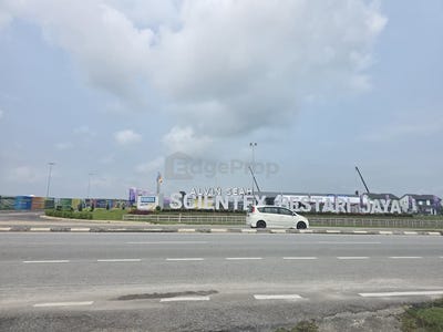 /international/my/kuala-selangor-selangor-370120602758/