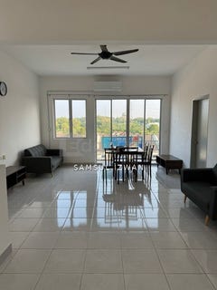 /international/my/jalan-taman-tasik-semenyih-taman-tasik-semenyih-semenyih-selangor-370120377001/