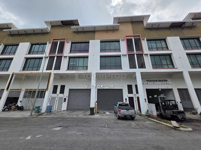 /international/my/klang-selangor-370120480858/