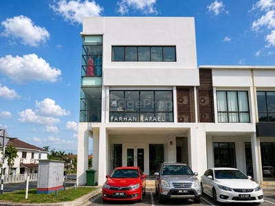 /international/my/jalan-8-bangi-selangor-370120443868/