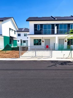 /international/my/tasek-gelugor-penang-370120269067/