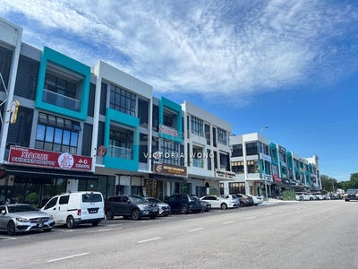 /international/my/johor-bahru-johor-370120380227/