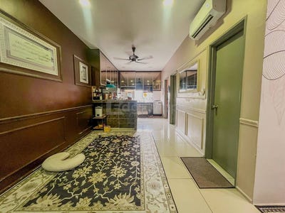/international/my/bandar-puncak-alam-selangor-370120346834/