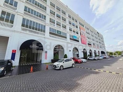 /international/my/johor-bahru-johor-370120440114/