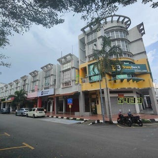 /international/my/jalan-seri-pekan-medan-seri-kuala-langat-selangor-370120495910/