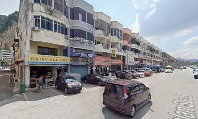 /international/my/batu-caves-68100-selangor-batu-caves-selangor-370120391625/