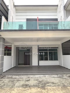 /international/my/pontian-johor-370120446048/