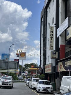 /international/my/batu-caves-68100-selangor-batu-caves-selangor-370120319415/
