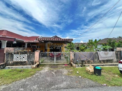 /international/my/jalan-cenderawasih-kerling-selangor-370120386211/