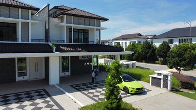 /international/my/semenyih-selangor-370120525313/