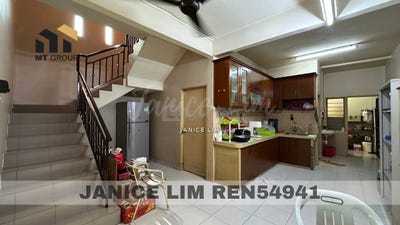 /international/my/raja-uda-penang-370120175656/