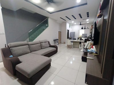 /international/my/kangkar-pulai-johor-370120596579/