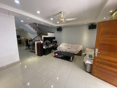 /international/my/jalan-sungai-nibong-kapar-selangor-370120260563/