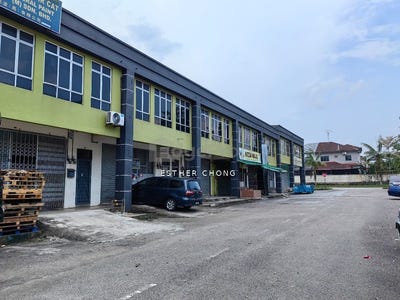 /international/my/ulu-tiram-johor-370120441576/