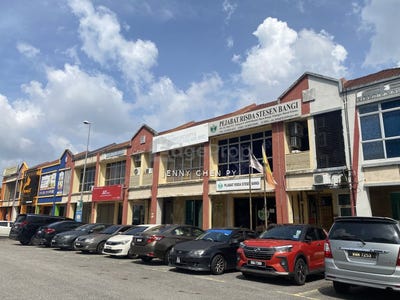 /international/my/bandar-baru-bangi-bangi-selangor-370120444327/