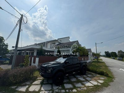 /international/my/jalan-saujana-perdana-sungai-buloh-selangor-370120569906/